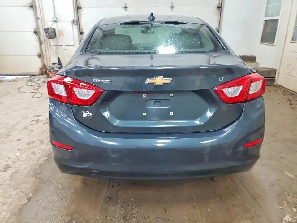 2018 CHEVROLET CRUZE LT  