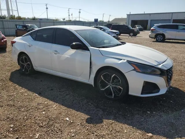 2024 NISSAN ALTIMA SR  