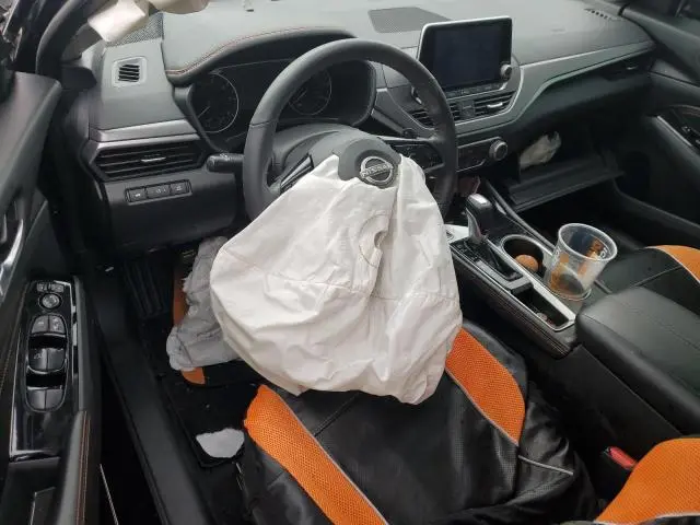 2023 NISSAN ALTIMA SR  