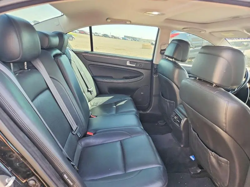 2012 HYUNDAI GENESIS 5.0L  