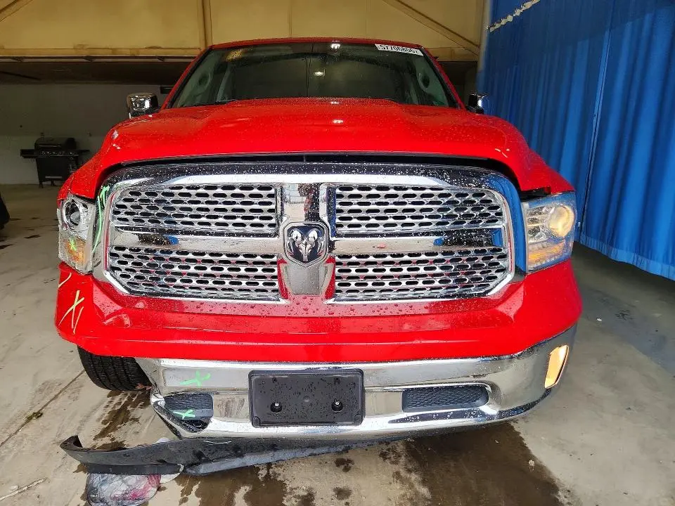 2016 RAM 1500 LARAMIE  