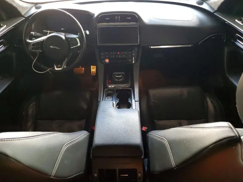 2019 JAGUAR F-PACE S V6