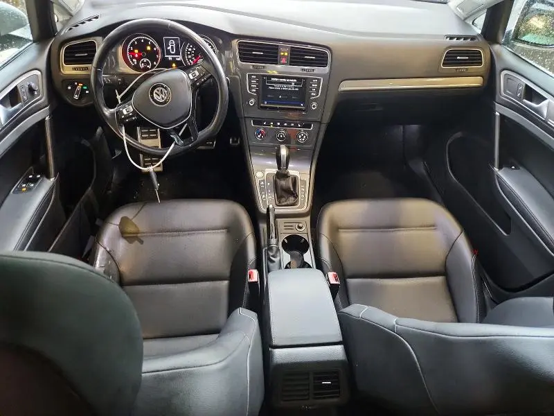 2017 VOLKSWAGEN GOLF   