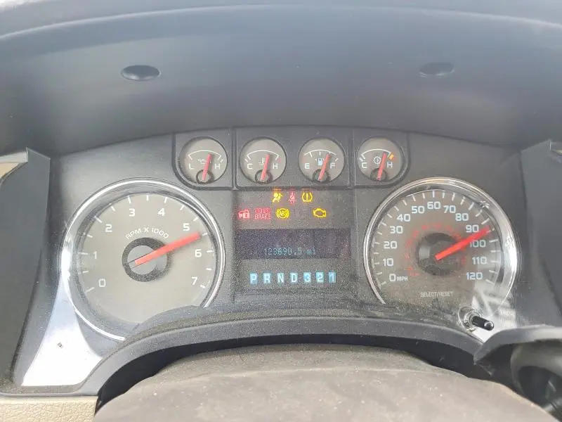 2010 FORD F150 SUPER CAB  