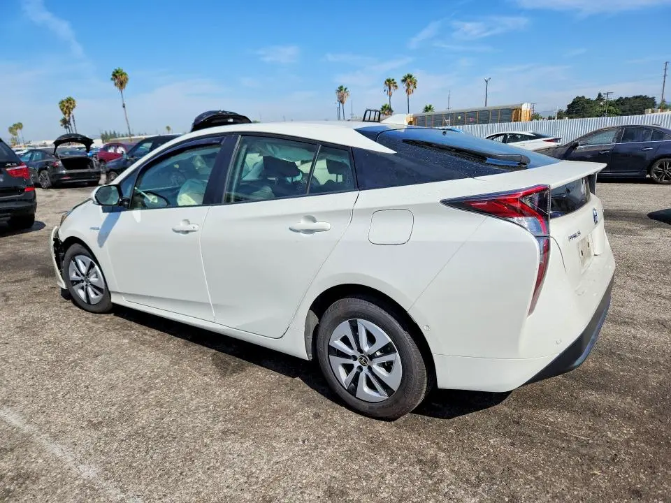 2018 TOYOTA PRIUS THREE  