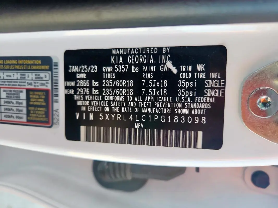 2023 KIA SORENTO S