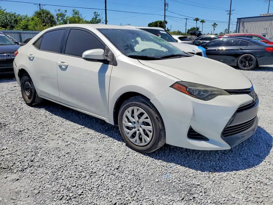 2018 TOYOTA COROLLA LE  