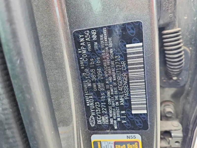 2024 HYUNDAI ELANTRA SE  