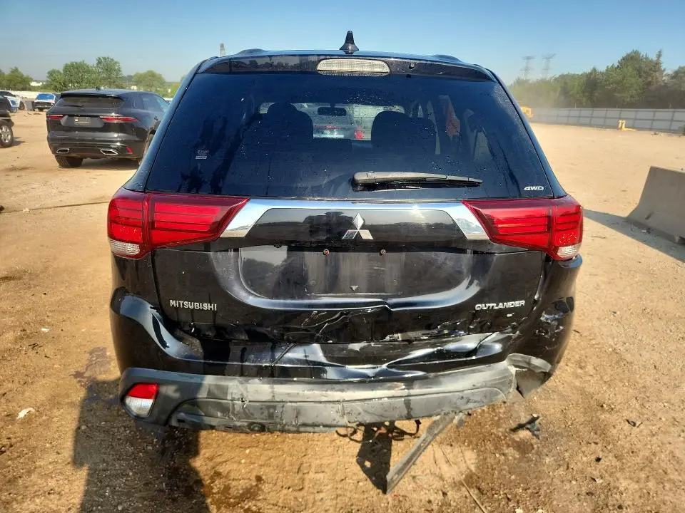 2018 MITSUBISHI OUTLANDER SE  