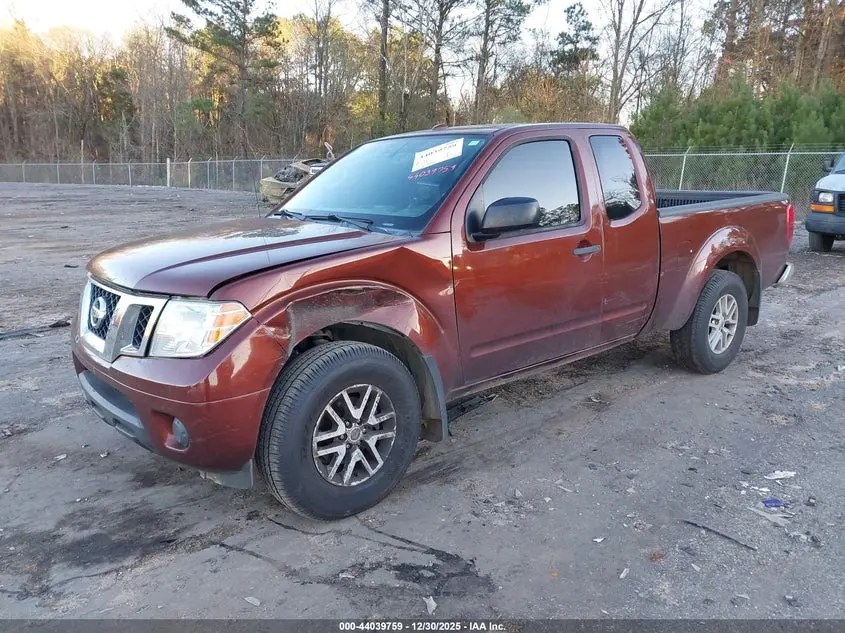 2017 NISSAN FRONTIER SV
