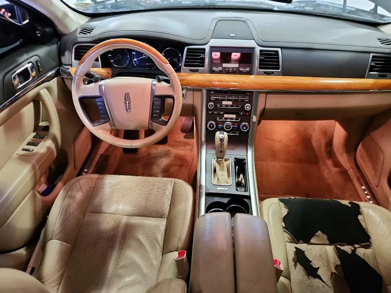 2011 LINCOLN MKS   