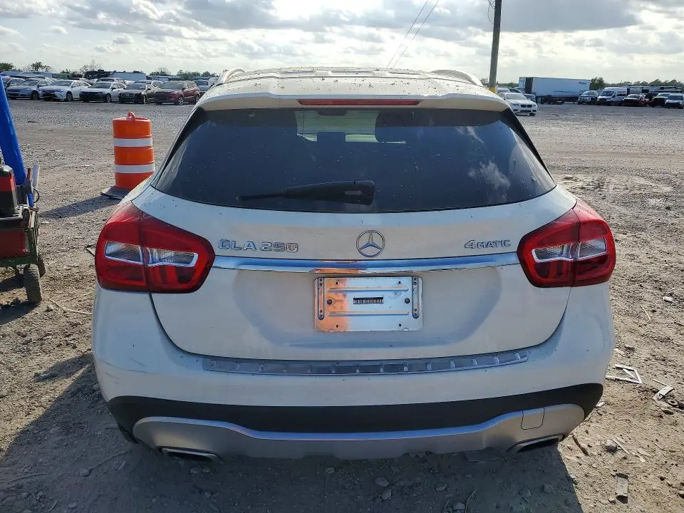 2018 MERCEDES-BENZ GLA 250 4MATIC  