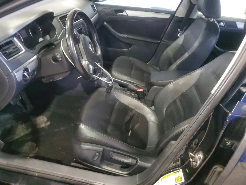 2014 VOLKSWAGEN JETTA SE  