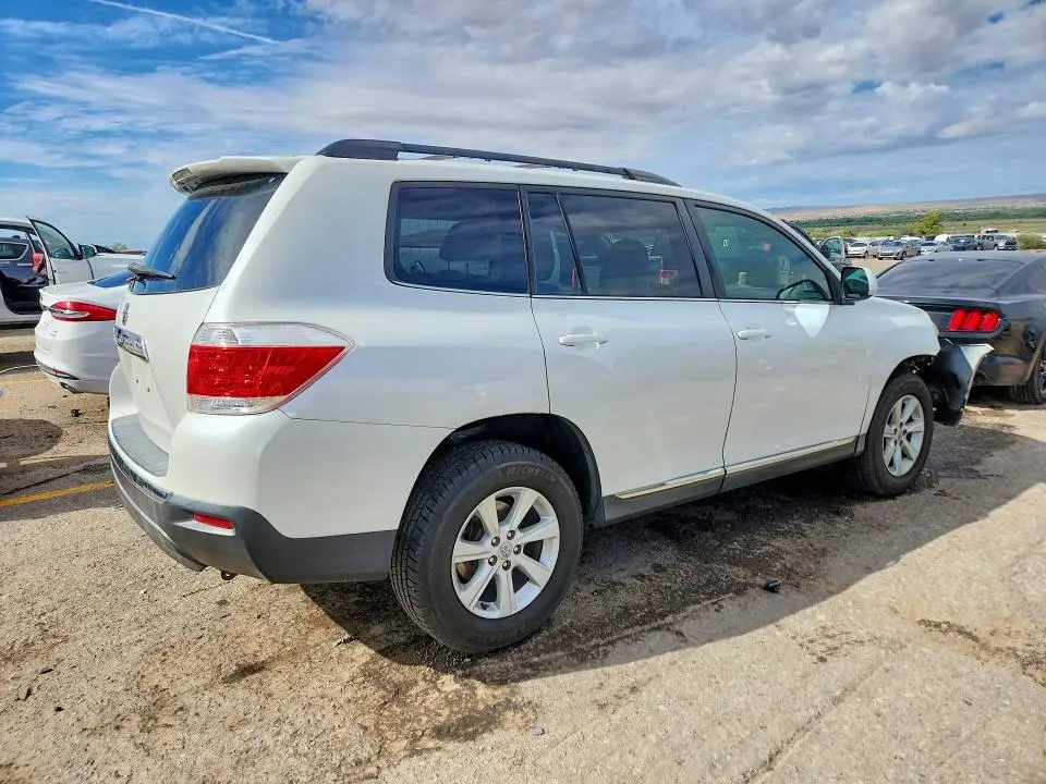 2011 TOYOTA HIGHLANDER BASE  