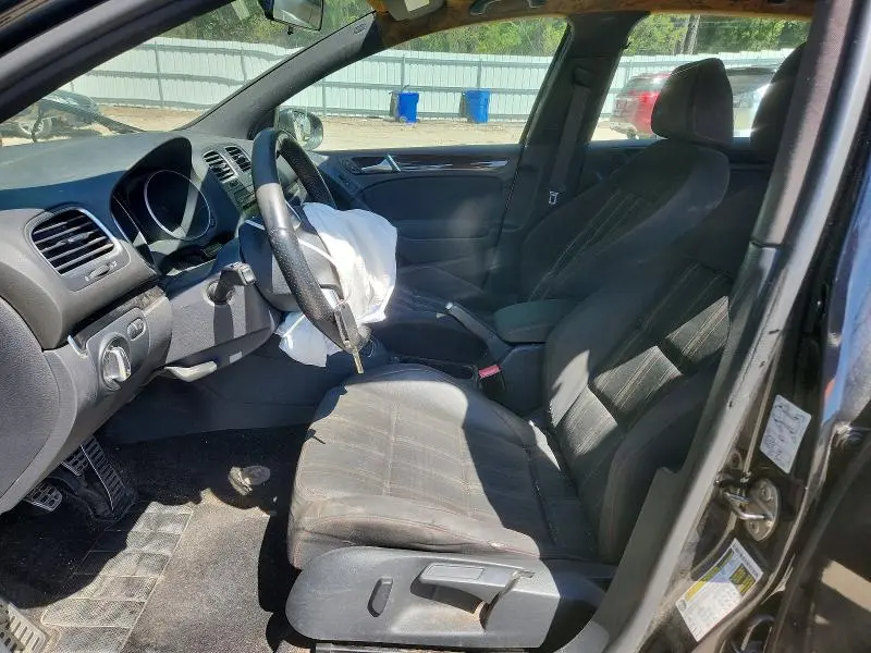 2013 VOLKSWAGEN GTI   