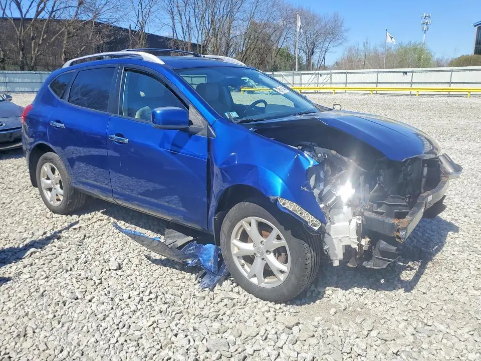 2010 NISSAN ROGUE S  