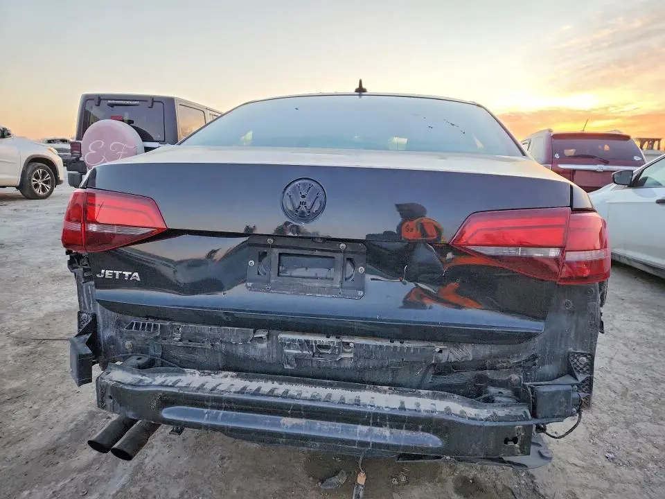 2017 VOLKSWAGEN JETTA SE  