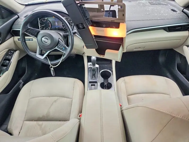 2020 NISSAN ALTIMA SV  