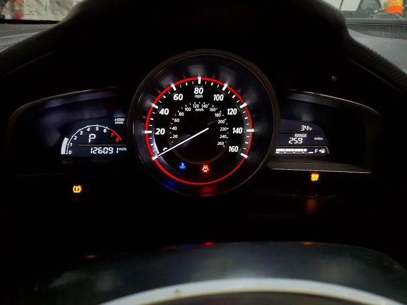 2016 MAZDA 3 TOURING  