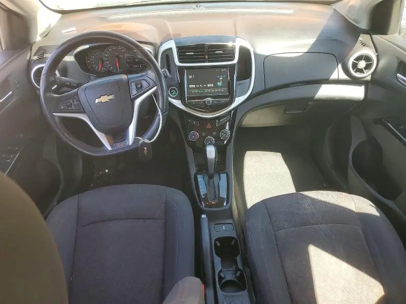 2017 CHEVROLET SONIC LT  