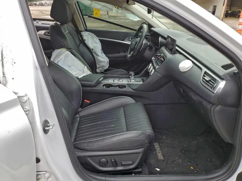 2022 GENESIS G70 BASE  