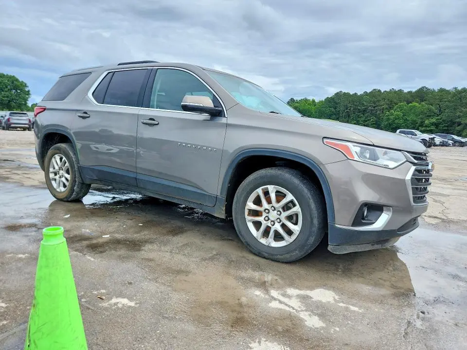 2018 CHEVROLET TRAVERSE LT  