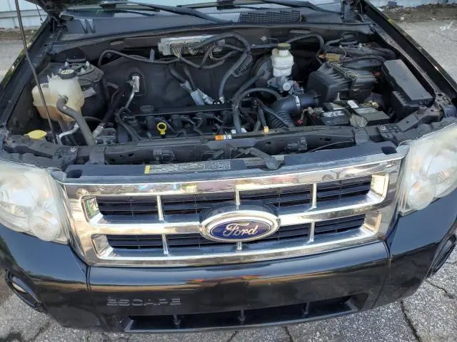 2011 FORD ESCAPE XLT  