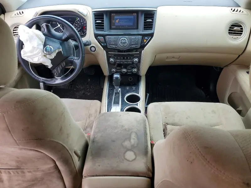 2016 NISSAN PATHFINDER SV  