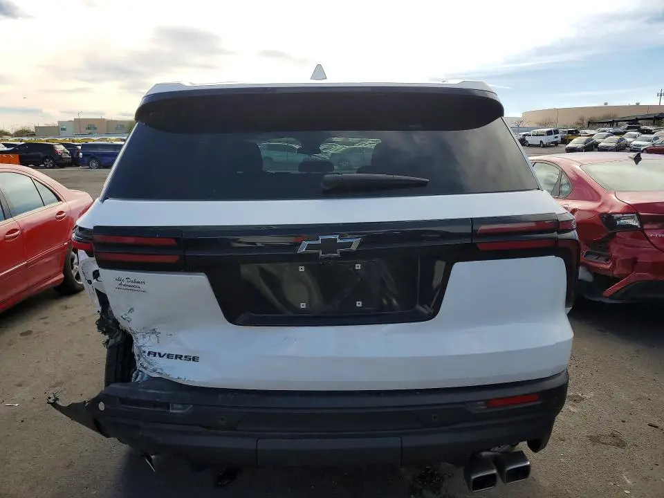2024 CHEVROLET TRAVERSE LS  