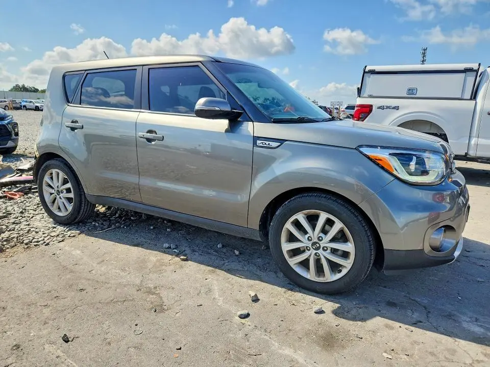 2018 KIA SOUL +  