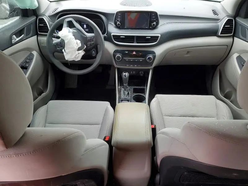 2021 HYUNDAI TUCSON SE  