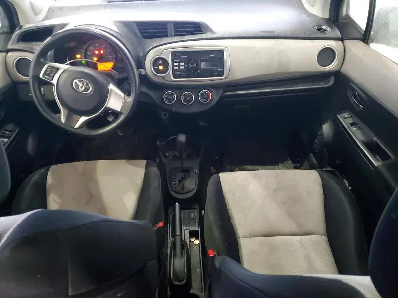 2013 TOYOTA YARIS 5-DOOR LE  