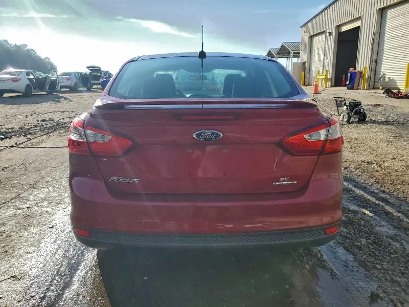 2013 FORD FOCUS SE  