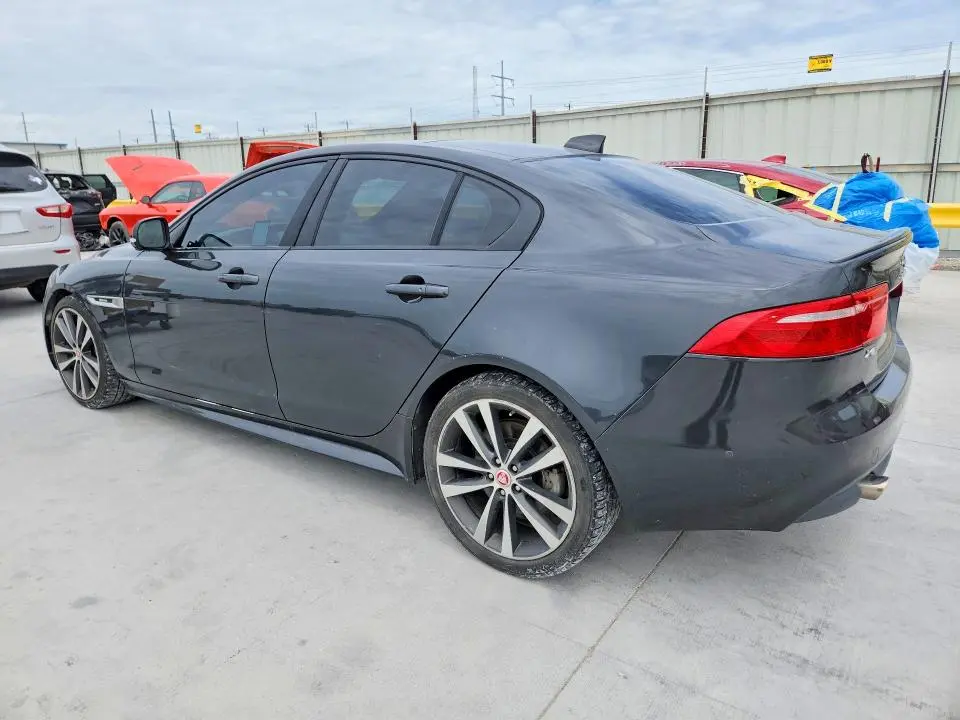 2017 JAGUAR XE R - SPORT  