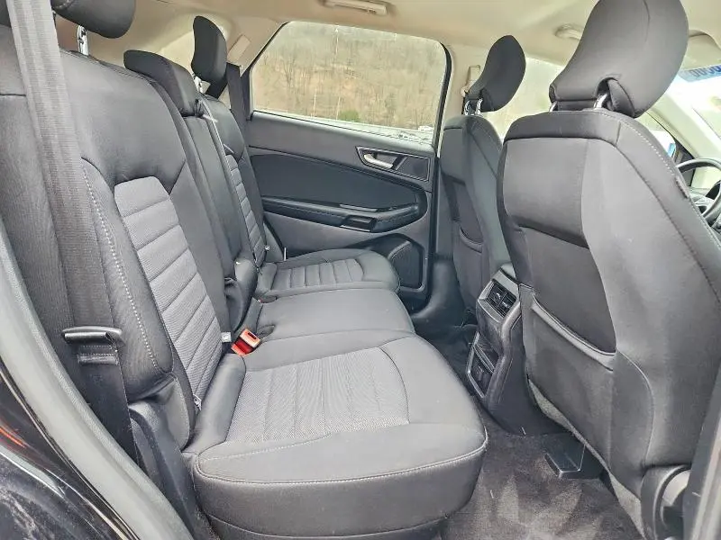 2018 FORD EDGE SE  