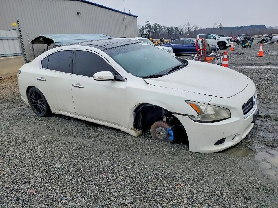 2013 NISSAN MAXIMA S  