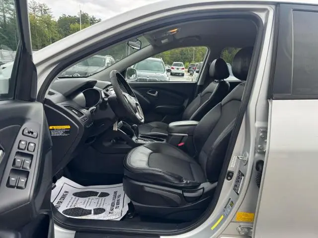 2011 HYUNDAI TUCSON GLS  