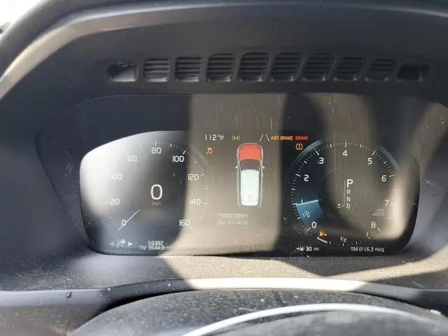 2017 VOLVO XC90 T6  