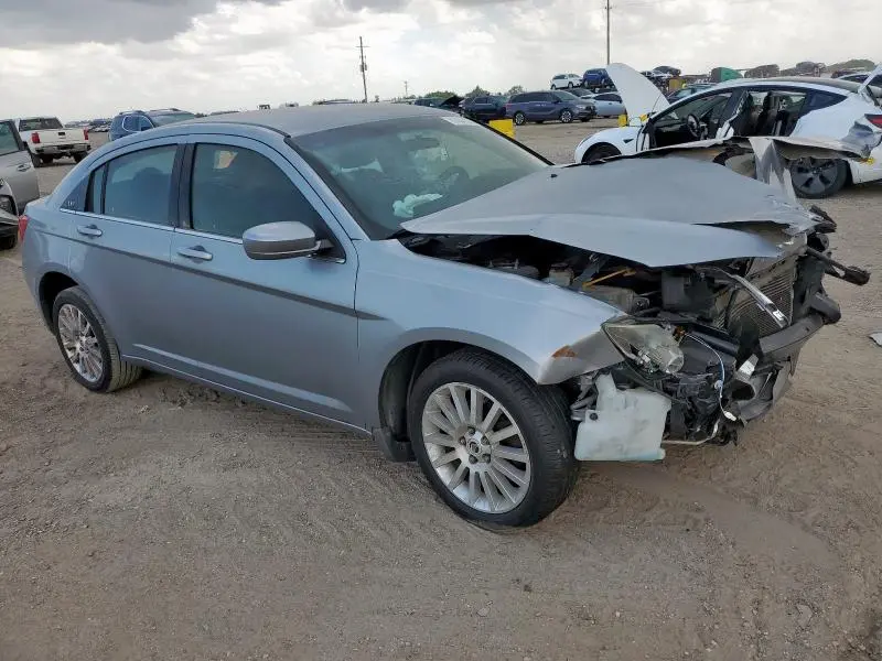 2014 CHRYSLER 200 LX  