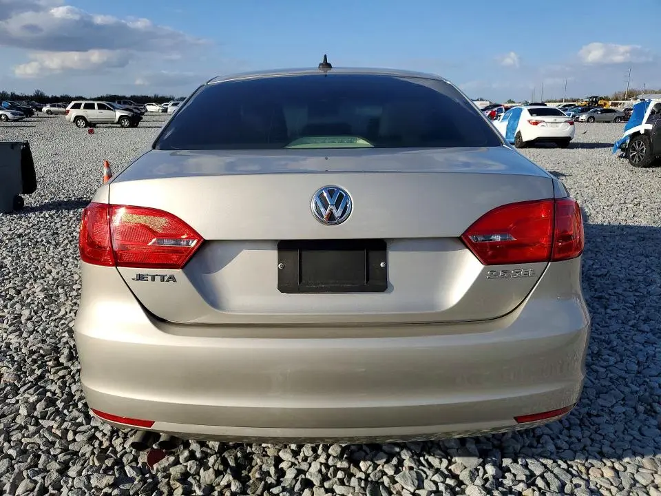 2013 VOLKSWAGEN JETTA SEL  