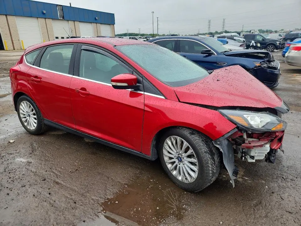 2012 FORD FOCUS TITANIUM  