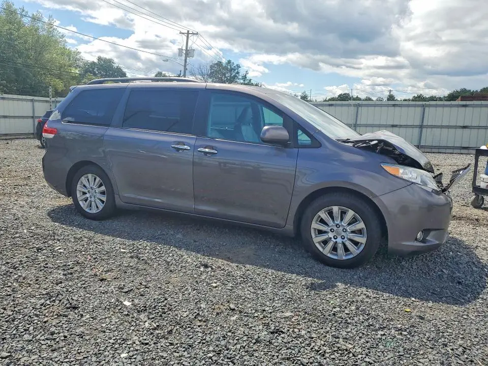 2012 TOYOTA SIENNA LIMITED 7-PASSENGER  
