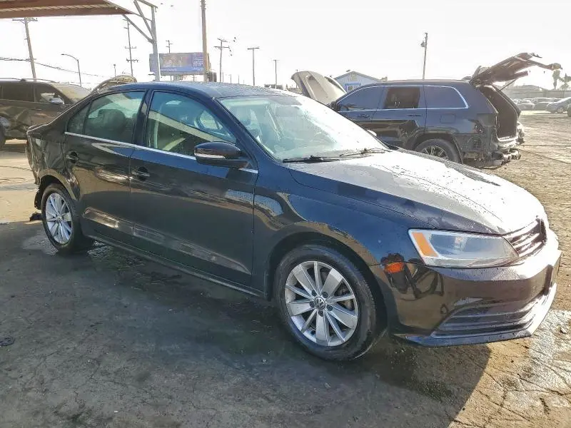 2015 VOLKSWAGEN JETTA SE  