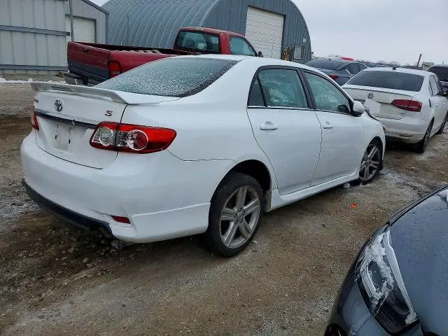 2013 TOYOTA COROLLA BASE  