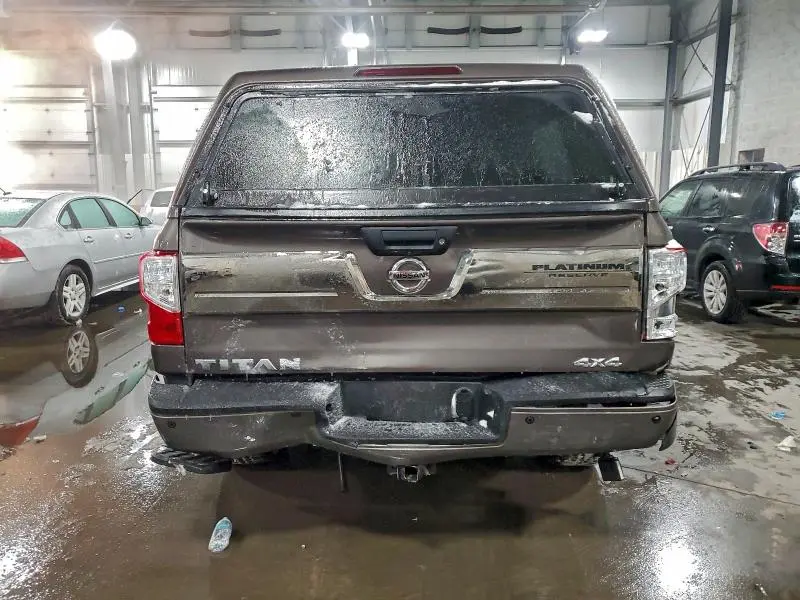 2017 NISSAN TITAN SV  