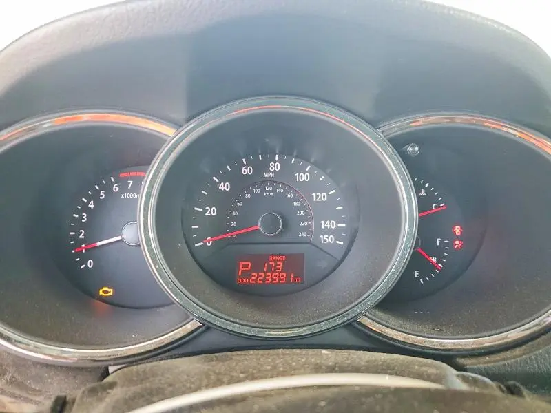 2013 KIA SORENTO LX  
