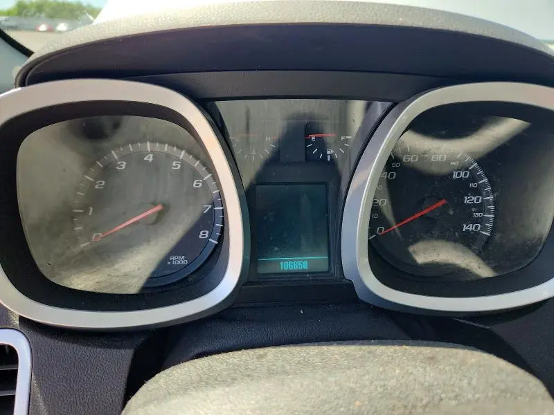 2010 CHEVROLET EQUINOX LT  