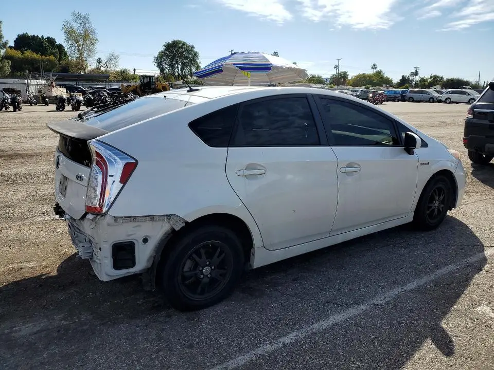 2014 TOYOTA PRIUS   