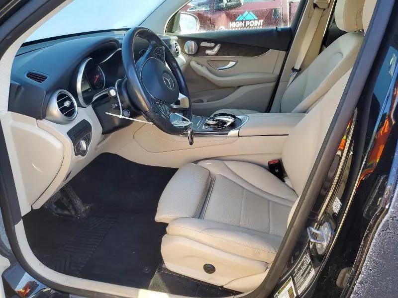 2019 MERCEDES-BENZ GLC 350E  