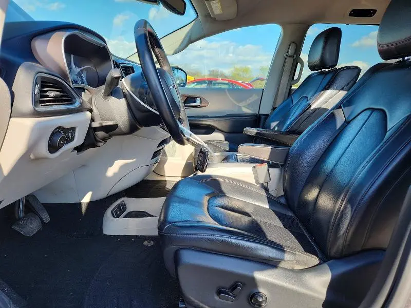 2017 CHRYSLER PACIFICA TOURING L PLUS  